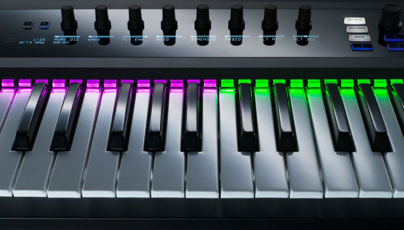 img-ce-gallery-komplete_kontrol_overview_01_gallery-intro_03_2x-23d3f373c71d6b1756d082076b229380-d