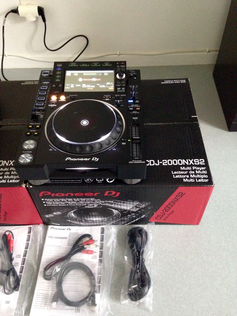 PIONEER-CDJ-2000NXS2aaa